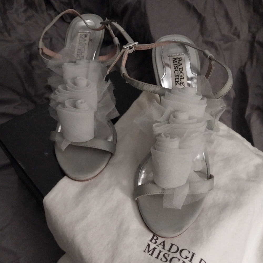 Badgley Mischka Gray Silk Ruffle Strappy Heels